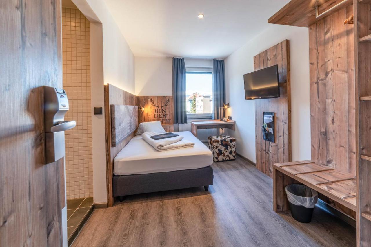 Single Room,780474711:JPEG