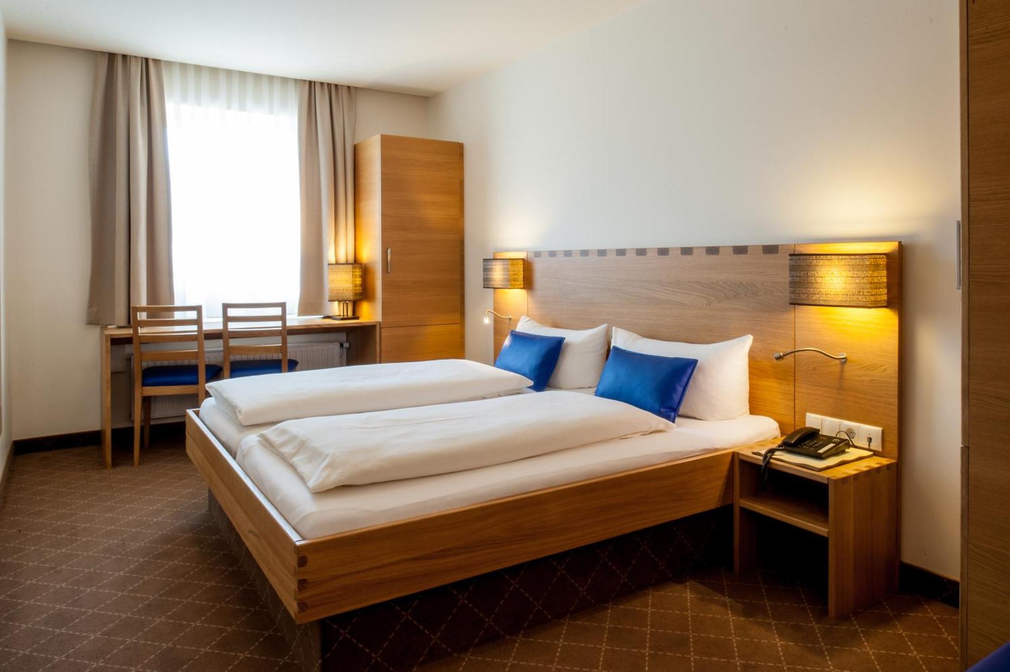 Double Room,727438552:JPEG