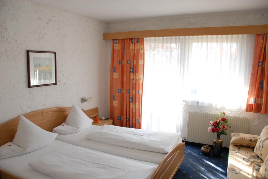 Double Room,79383090:JPEG